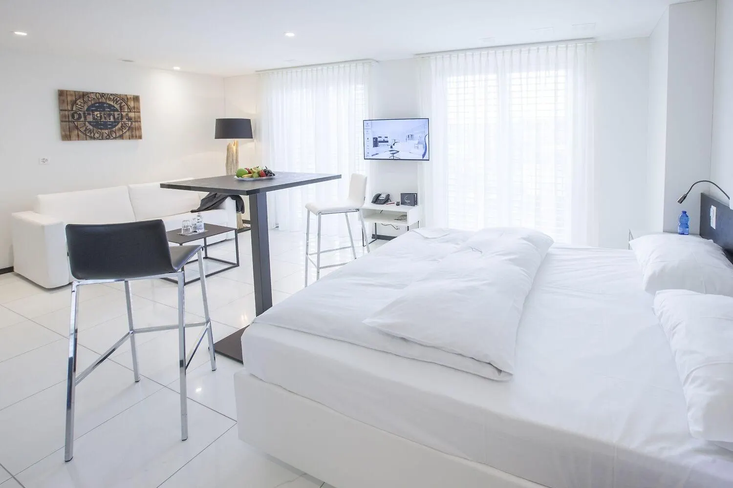 Residence Thessoni Home Zurich -Self Checkin -No Restaurants-Short&Longstay Regensdorf