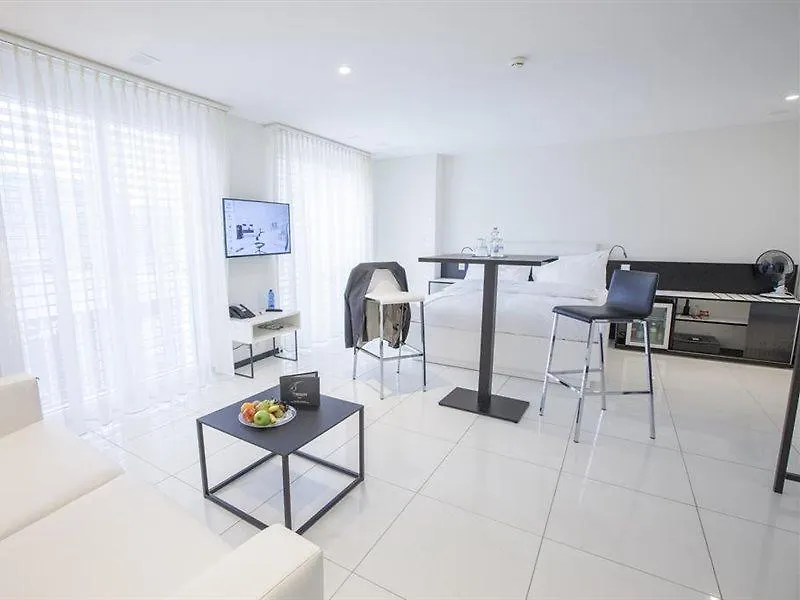 Residence Thessoni Home Zurich -Self Checkin -No Restaurants-Short&Longstay Regensdorf Hotel