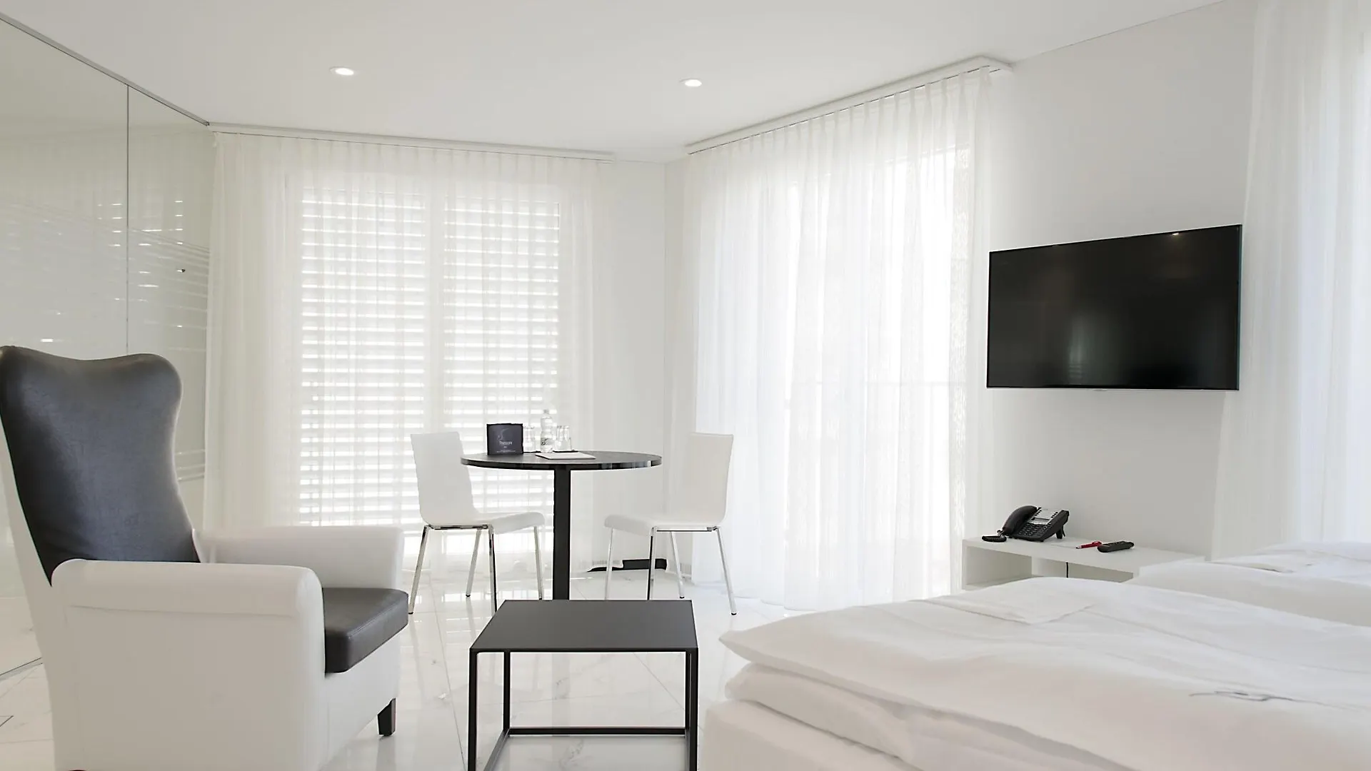 Hotel Residence Thessoni Home Zurich -Self Checkin -No Restaurants-Short&Longstay Regensdorf