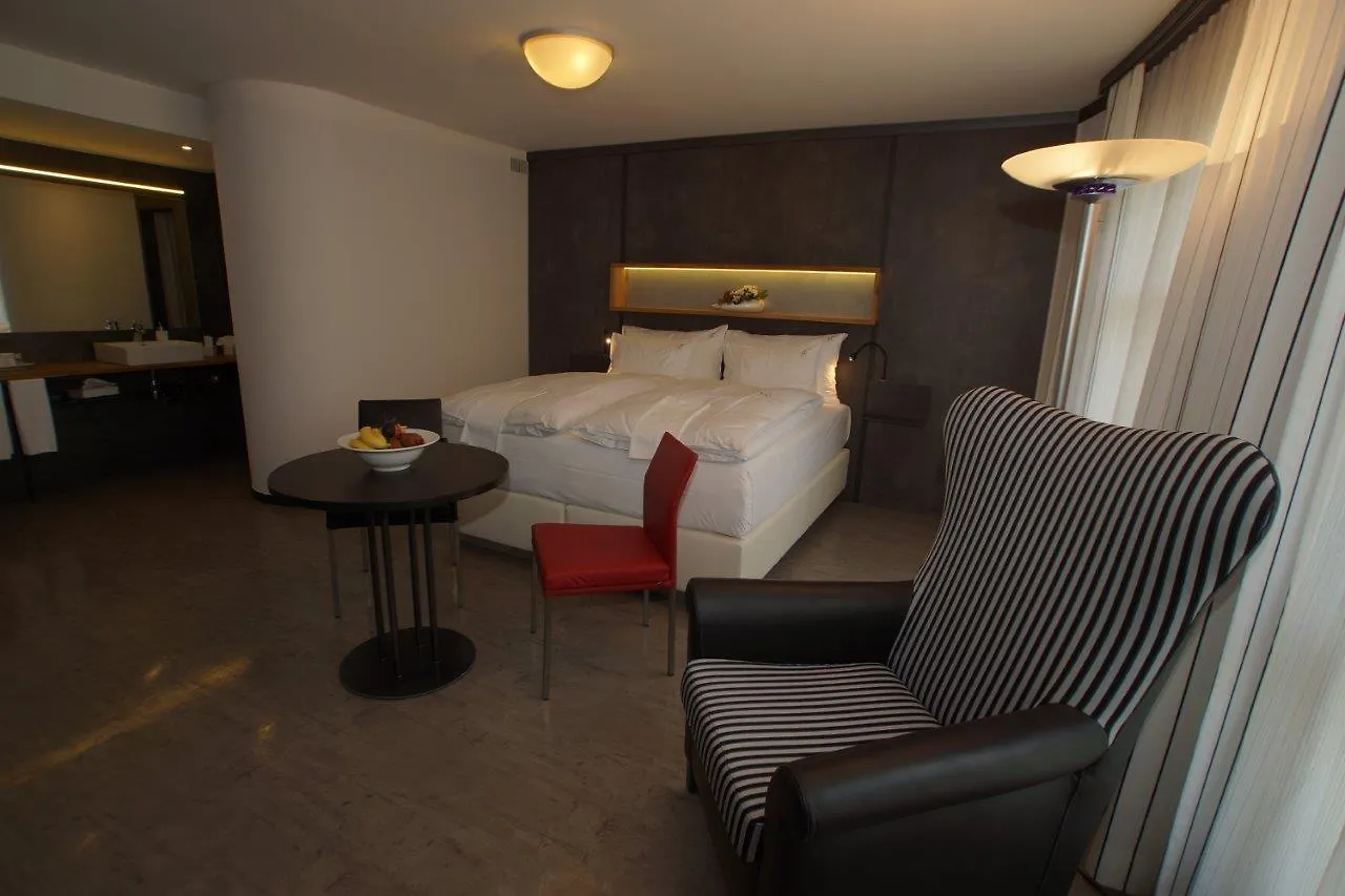 Residence Thessoni Home Zurich -Self Checkin -No Restaurants-Short&Longstay Regensdorf Hotel