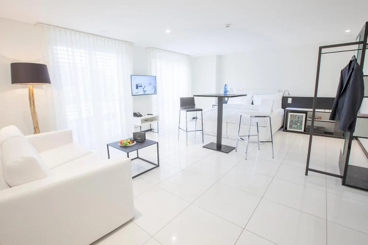 Residence Thessoni Home Zurich -Self Checkin -No Restaurants-Short&Longstay Regensdorf Switzerland